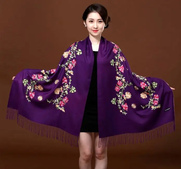 New Green Embroider Flower Pashmina Cashmere Scarf For Women Winter Warm Long Tassels Scarf Shawl Fashion Shawl Scarves Warps
