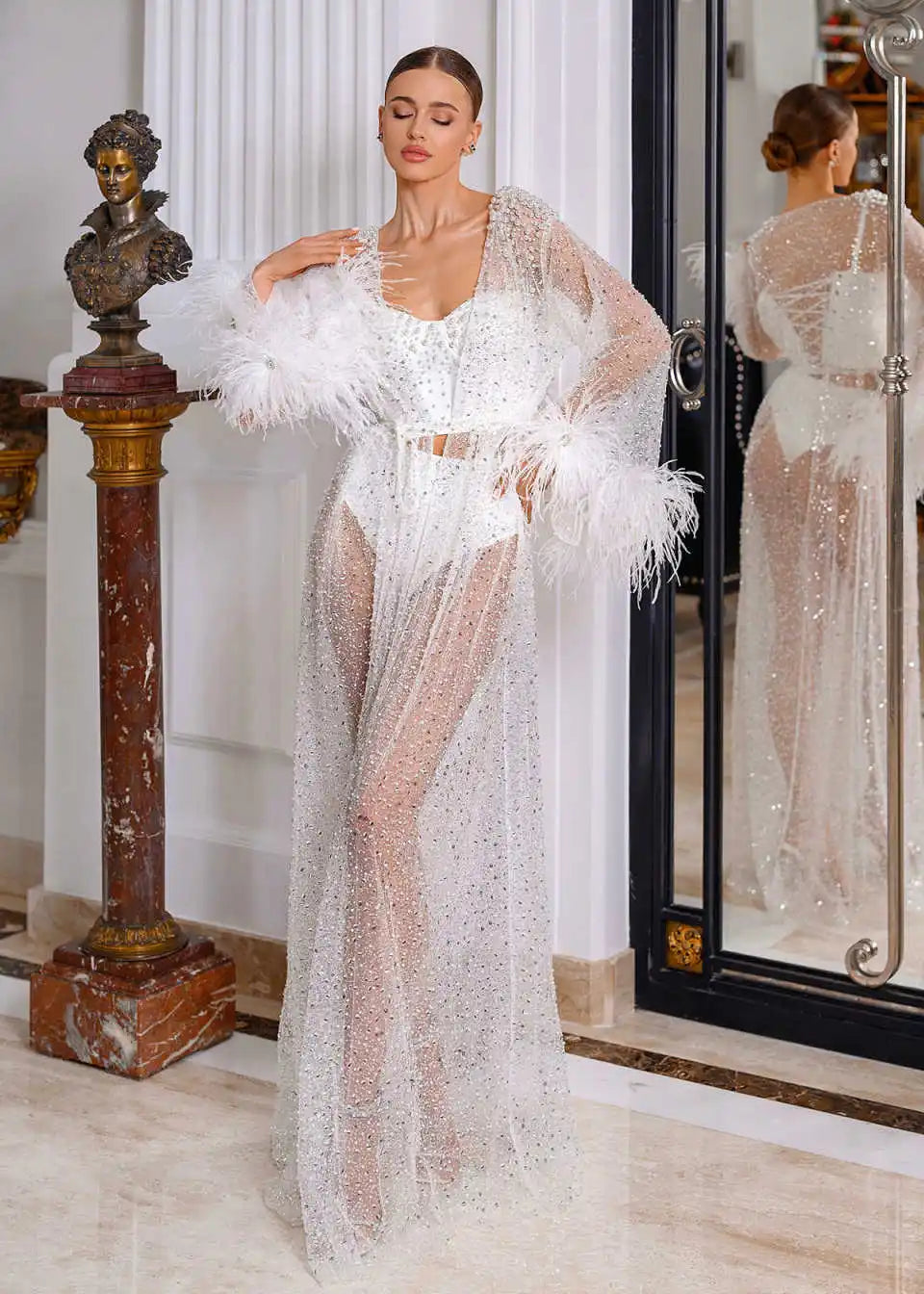 New Arrival Women Nightgown Pajamas Pearls Feathers Sequins Long Sleeve Bridal Wedding Bathrobe for Photography Customized