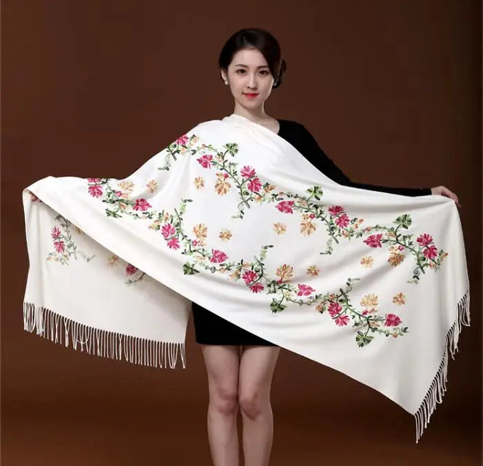 New Green Embroider Flower Pashmina Cashmere Scarf For Women Winter Warm Long Tassels Scarf Shawl Fashion Shawl Scarves Warps