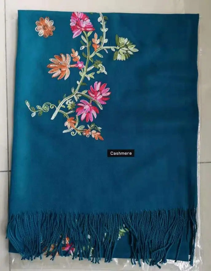 New Green Embroider Flower Pashmina Cashmere Scarf For Women Winter Warm Long Tassels Scarf Shawl Fashion Shawl Scarves Warps