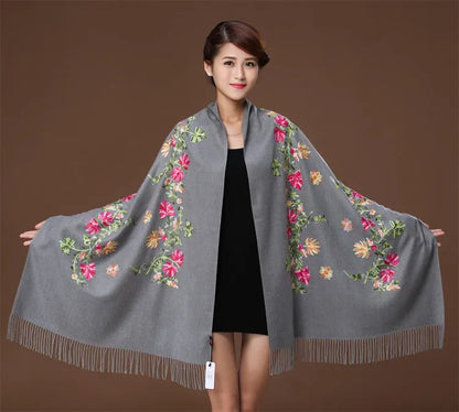 New Black Embroider Flower Pashmina Cashmere Scarf For Women Winter Warm Fine Tassels Scarf Shawl Fashion Shawl Scarves