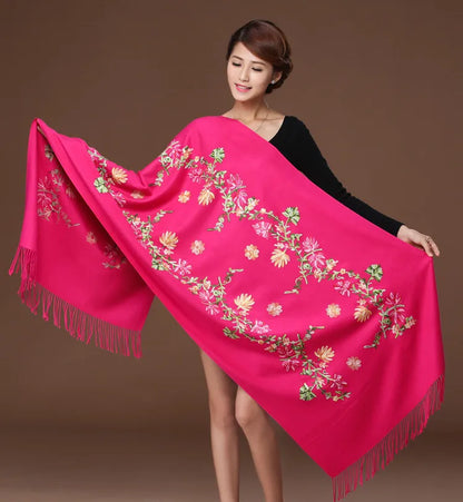 New Black Embroider Flower Pashmina Cashmere Scarf For Women Winter Warm Fine Tassels Scarf Shawl Fashion Shawl Scarves