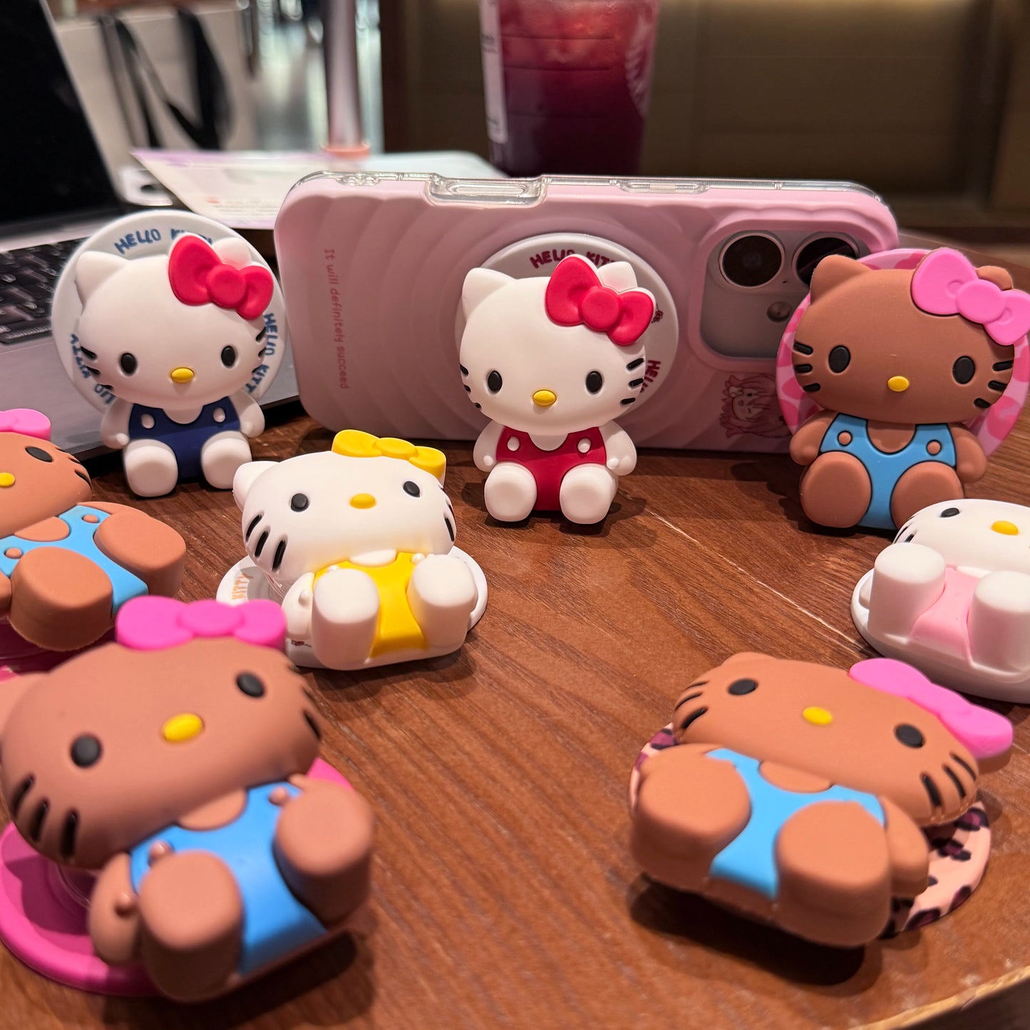 Sanrio For Hello Kitty Silicone Gel Suction Magnet Mobile Phone Holder Convenient Practical Shell Bracket Or Smartphone Cartoon