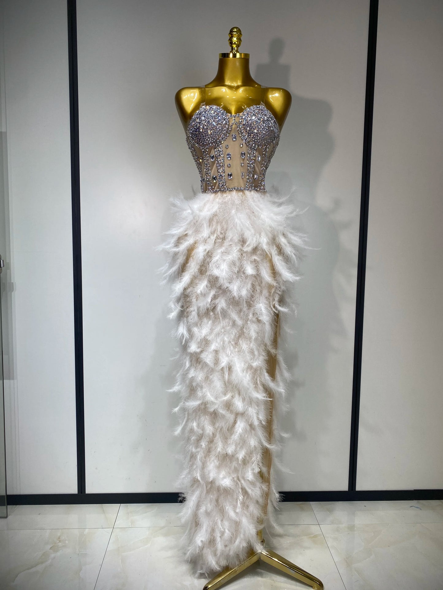 Women Sexy Sparkly Rhinestone Feather Mesh Long Dress Elegant Evening Party Celebrate Luxury Birthday Singer Stage Costume
