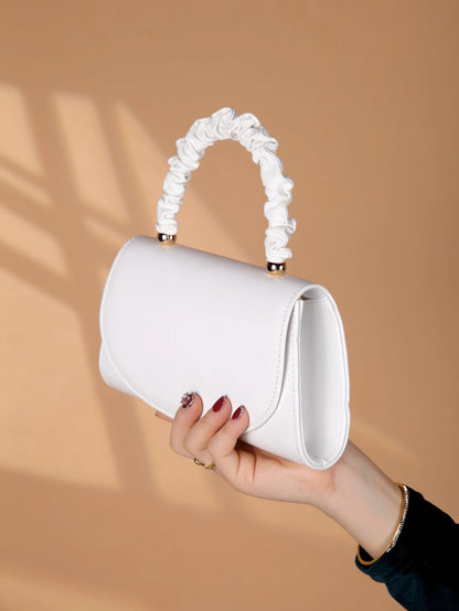 Elegant light luxury solid color women's handbag, fashionable and romantic banquet clutch, suitable for women's daily use..