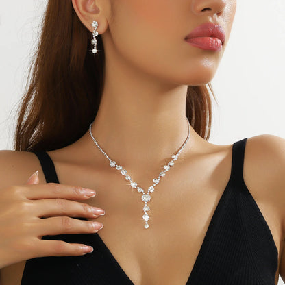 European and American Cross-Border Rhinestone Earrings and Necklace Set, Light Luxury Style, Fashionable Pendant, Clavicle Chain, High-End Jewelry for Women