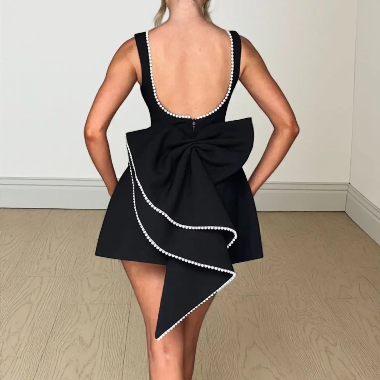 Elegant Pearl Bow Backless Sexy Mini Dress Women's Luxury Party Short Dresses White Black Pink Birthday Evening Wedding P4ZQ