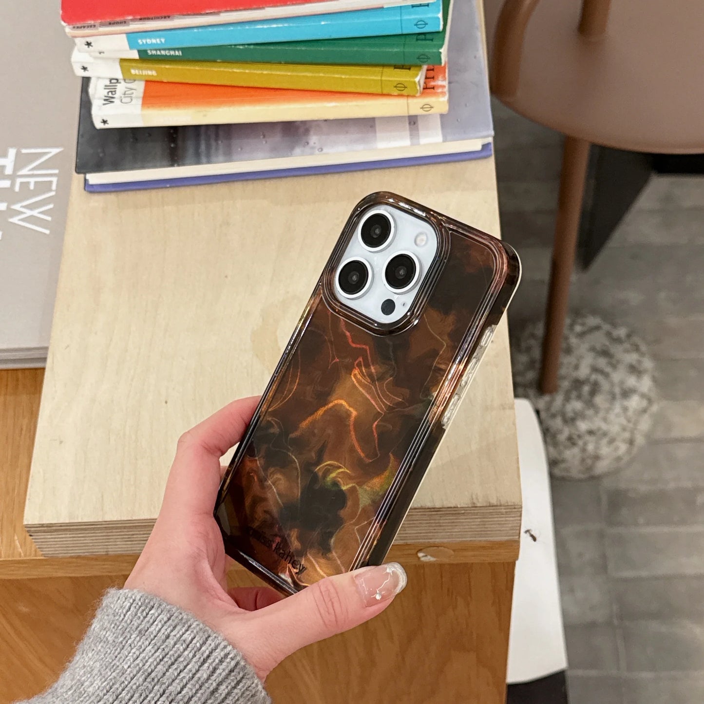 Retro Glossy Brown Amber Pattern Rendering Shockproof Protective Phone Case  For iPhone 16 15 14 13 Pro Max 16 Pro Back Cover