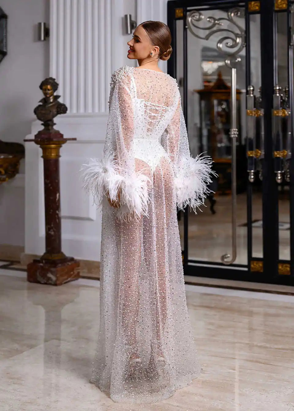 New Arrival Women Nightgown Pajamas Pearls Feathers Sequins Long Sleeve Bridal Wedding Bathrobe for Photography Customized