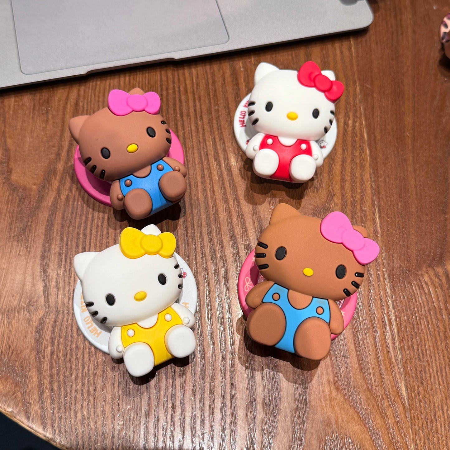 Sanrio For Hello Kitty Silicone Gel Suction Magnet Mobile Phone Holder Convenient Practical Shell Bracket Or Smartphone Cartoon