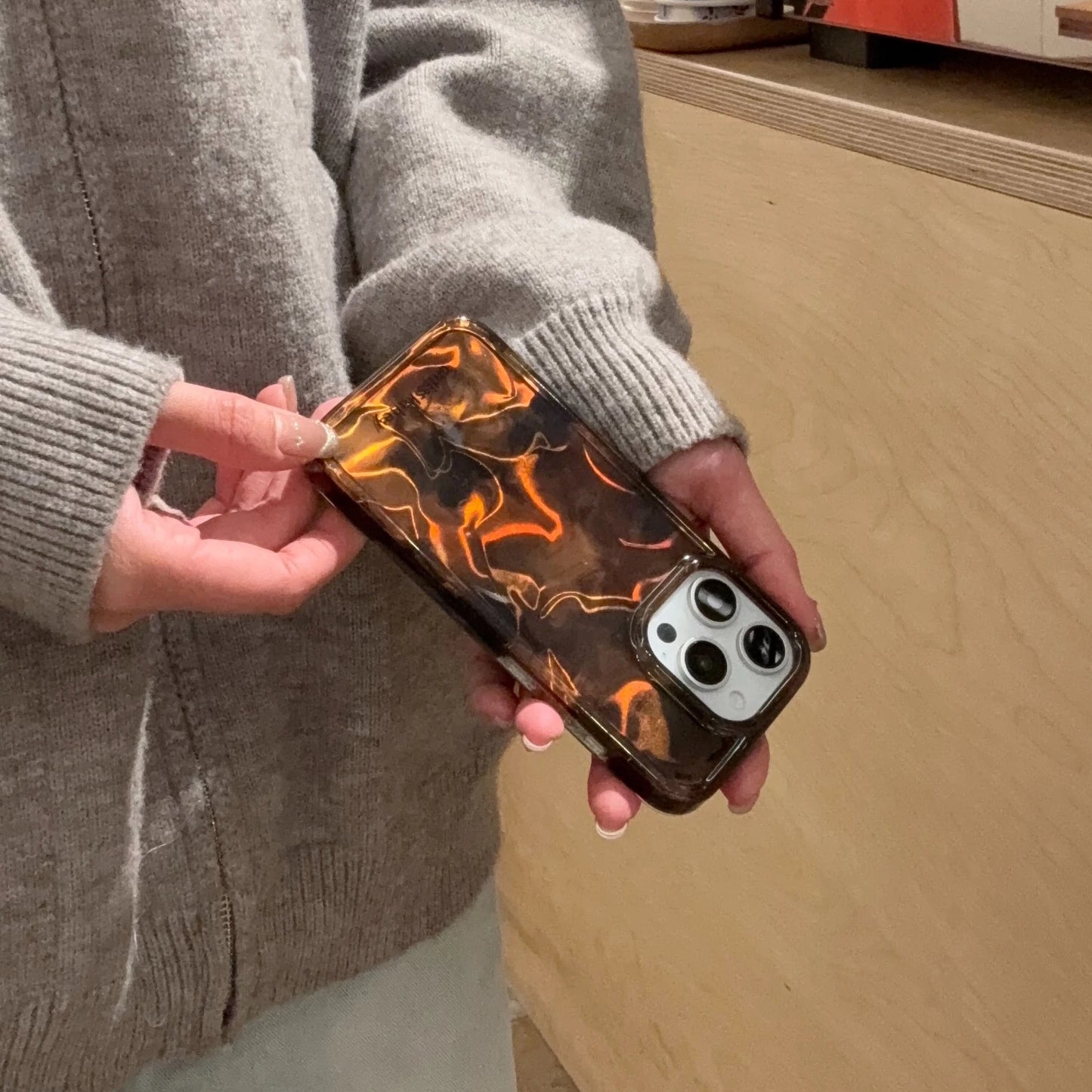 Retro Glossy Brown Amber Pattern Rendering Shockproof Protective Phone Case  For iPhone 16 15 14 13 Pro Max 16 Pro Back Cover