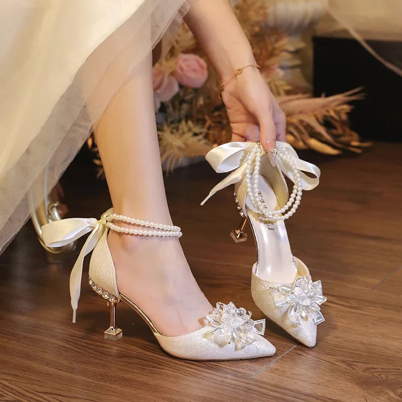 2025 New Fashion Butterfly Knot Hollow out Single Shoes Women's Head Covering Light Water Diamond Bridal Wedding Shoes